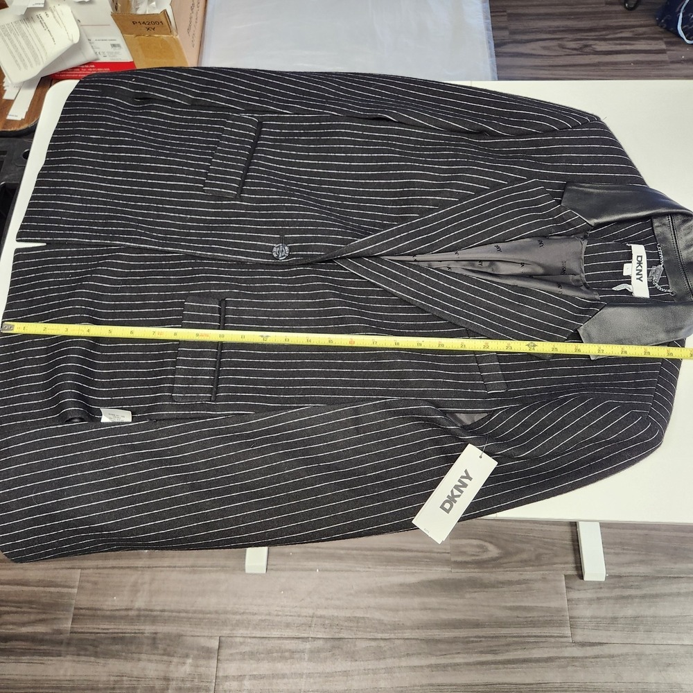 DKNY‎ Pinstriped Cape Jacket Button Closure Collared Black Womens Size L NWT - Picture 11 of 12